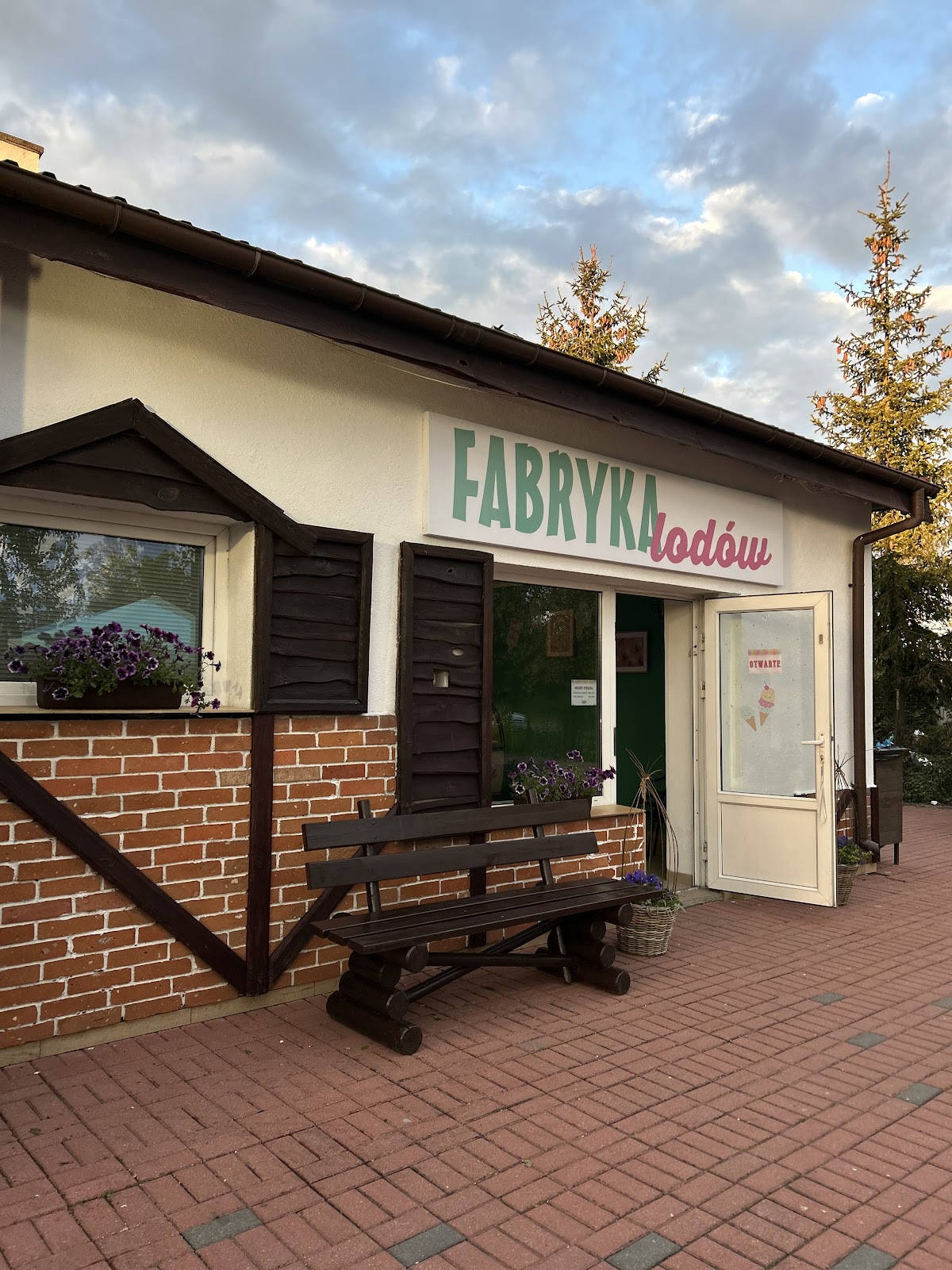Świeże lody Fabryka Lodów Kisiny